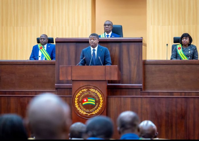 Faure Gnassingbé devant le Congrès Faure Gnassingbé devant le Congrès