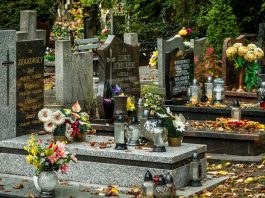 Tombes profanées, crânes et ossements volés : un puissant réseau de trafic de restes humains démantelé