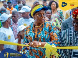 Yas Togo, avec l’accompagnement de la fondation AXIAN, inaugure un nouveau batiment scolaire au Lycée Pouda