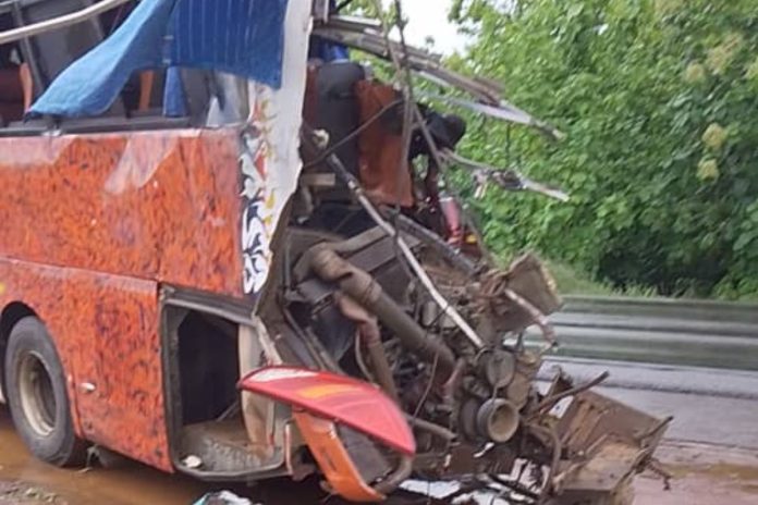 Accident bus Solim